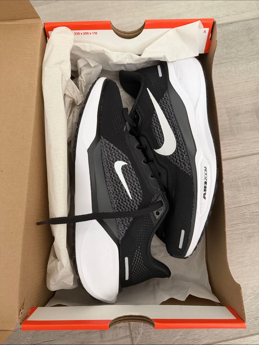 Nike Women’s Air Zoom Pegasus 41 Black/White Size 7 NWOT Original Box